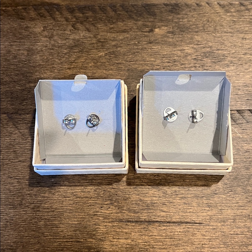 NWOT Honora Pearl Stud Earrings - Picture 2 of 3